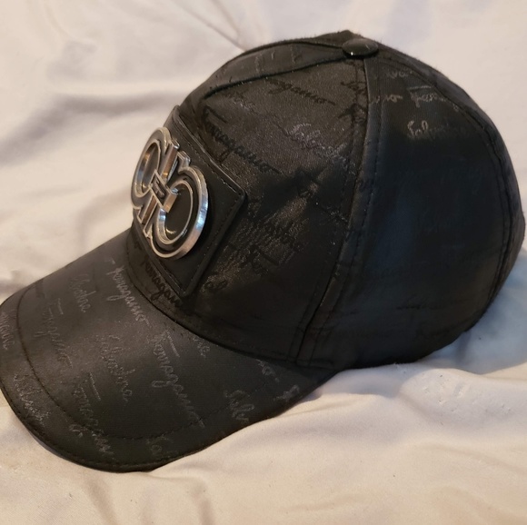 Ferragamo Mens Baseball Hat 